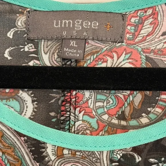 ☀️Umgee Paisley Print Semi-Sheer Blouse with Teal Crochet Detail - Picture 2 of 8